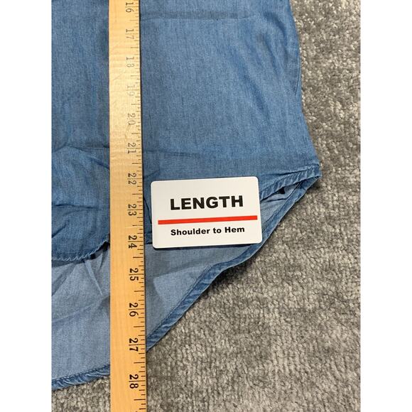CATO Button Up Top Women Size M Blue Chambray Mix Media Pockets Check Soft - Picture 11 of 11